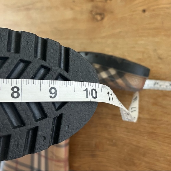 BURBERRY
Haymarket Check Pattern Rubber Rain Boots - Picture 6 of 8